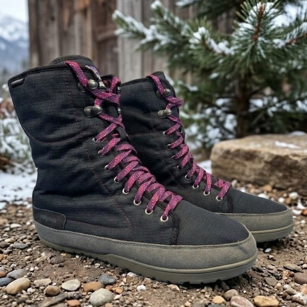 Patagonia Tin Shed Waterproof Winter Boots Womens 9 Black Dark Currant T11542